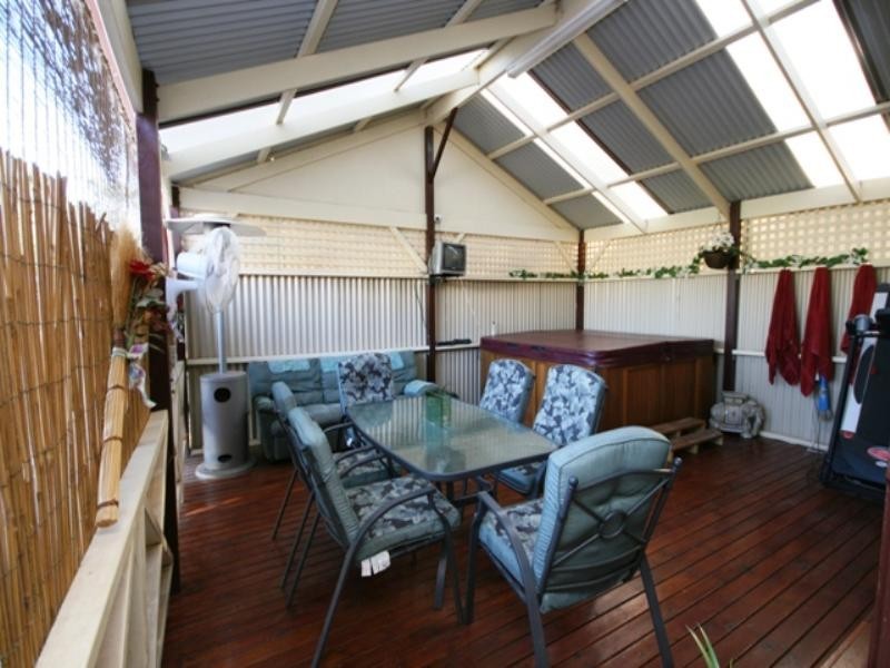 28 Blyth Road, Clare SA 5453