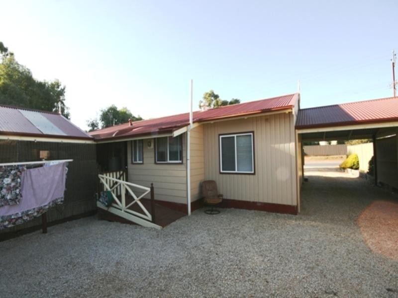 28 Blyth Road, Clare SA 5453