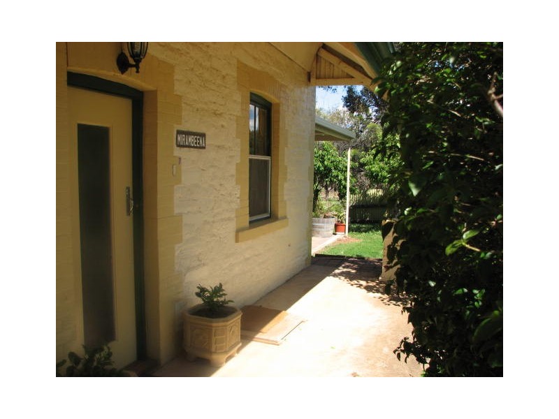 7 Napier Street, Farrell Flat SA 5416