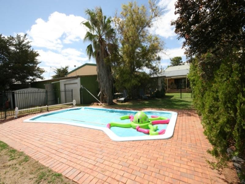 11 Charles Street, Balaklava SA 5461