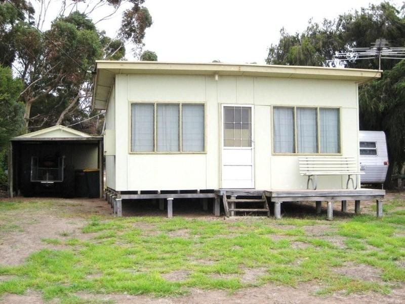 22 The Esplanade, Port Clinton SA 5570
