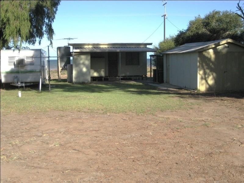 22 The Esplanade, Port Clinton SA 5570