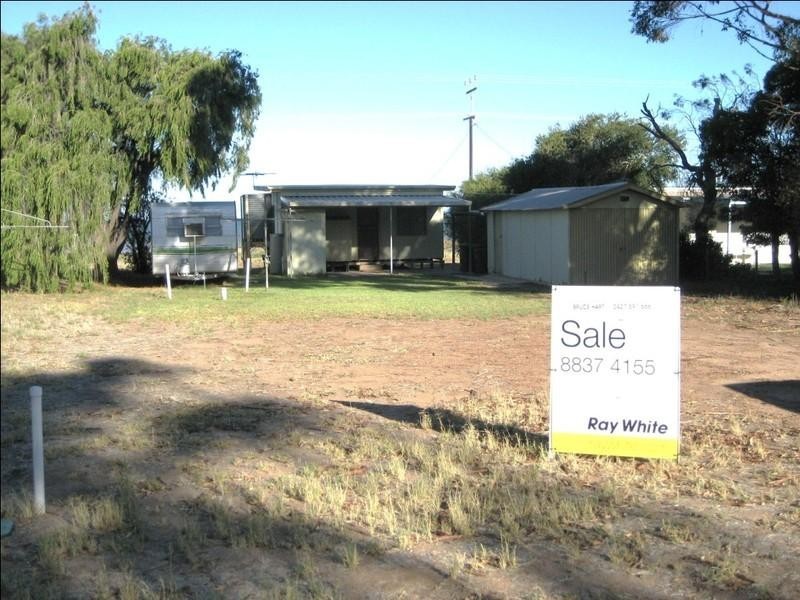 22 The Esplanade, Port Clinton SA 5570