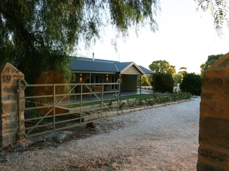 7 Kingston Terrace, Auburn SA 5451