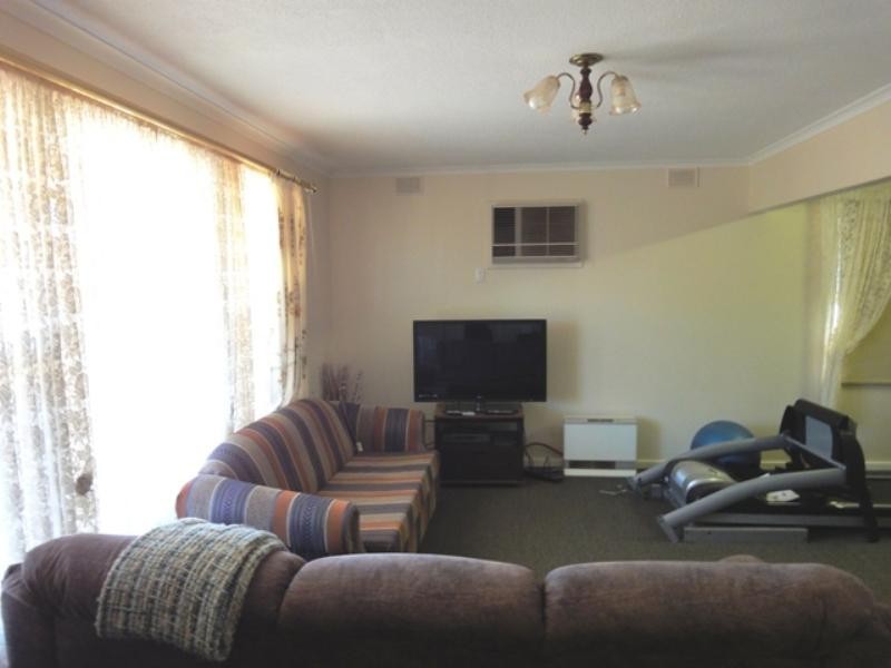 17 Smelts Road, Burra SA 5417