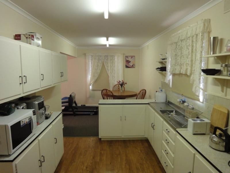 17 Smelts Road, Burra SA 5417