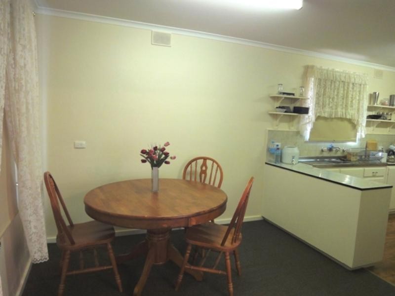 17 Smelts Road, Burra SA 5417