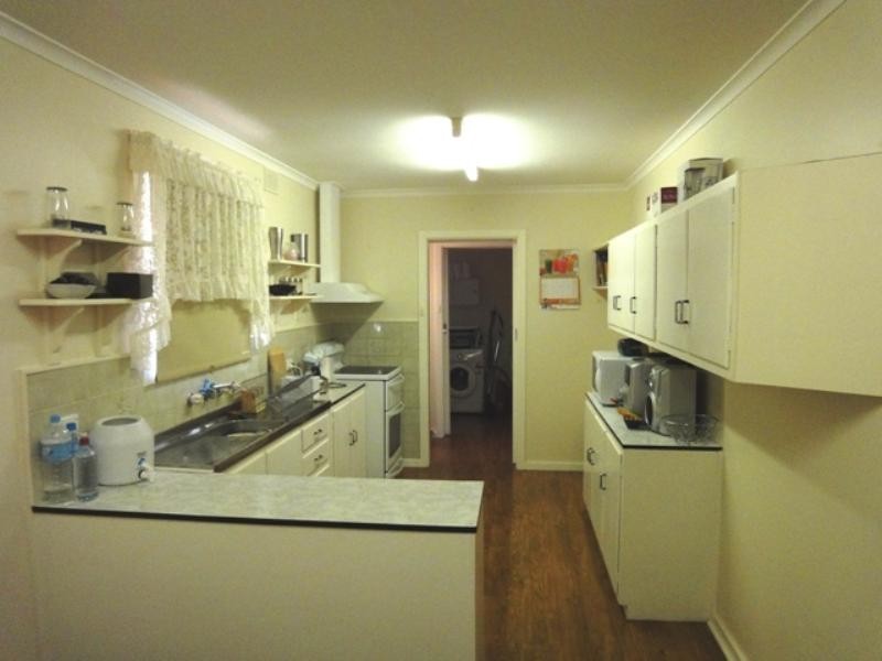 17 Smelts Road, Burra SA 5417