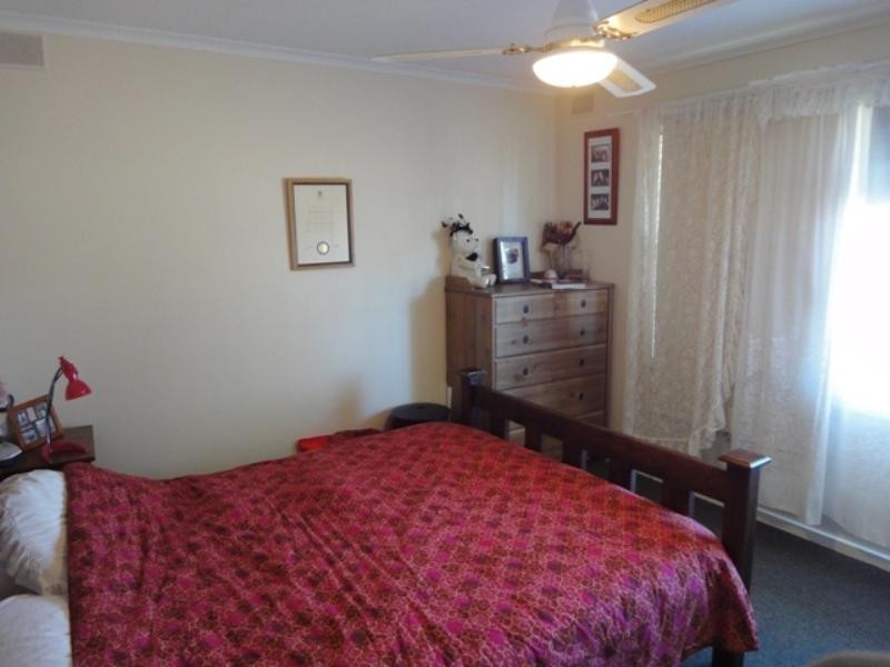 17 Smelts Road, Burra SA 5417