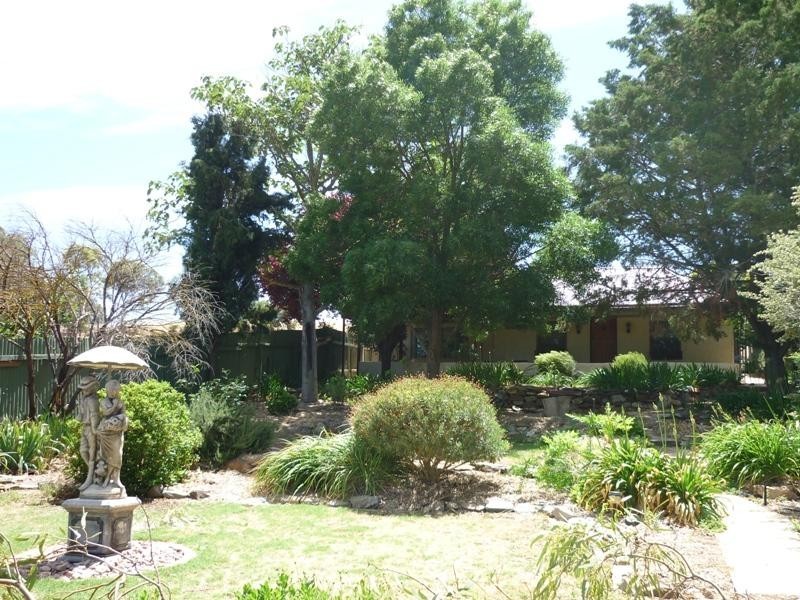 9 Ayers Street, Burra SA 5417