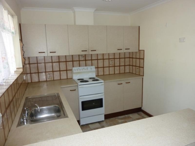 11A Guilford Street, Clare SA 5453