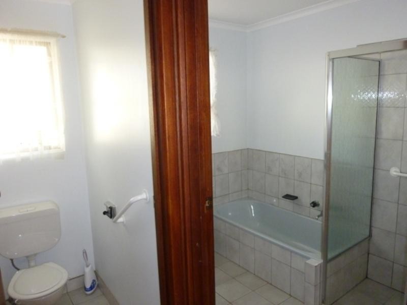 11A Guilford Street, Clare SA 5453