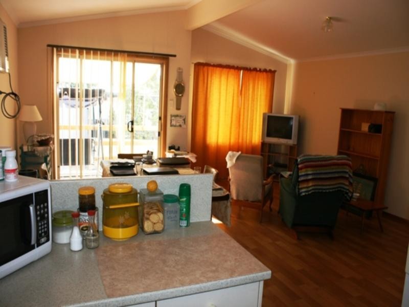 27 Rose Court Highview Caravan Park, Highview Street, Ardrossan SA 5571