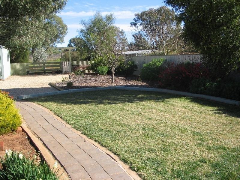 9 Glynn Street, Riverton SA 5412