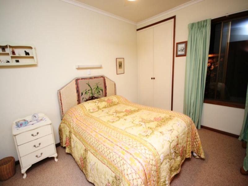 25 West Terrace, Clare SA 5453