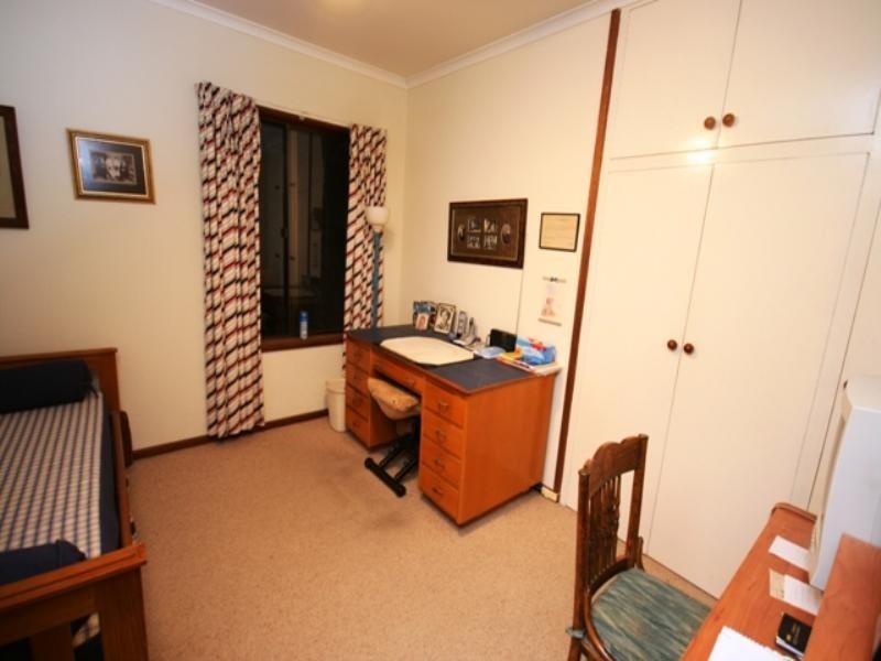 25 West Terrace, Clare SA 5453