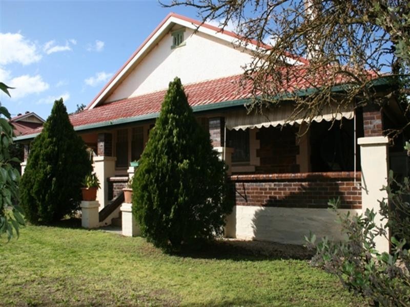 23 Smelts Road, Burra SA 5417