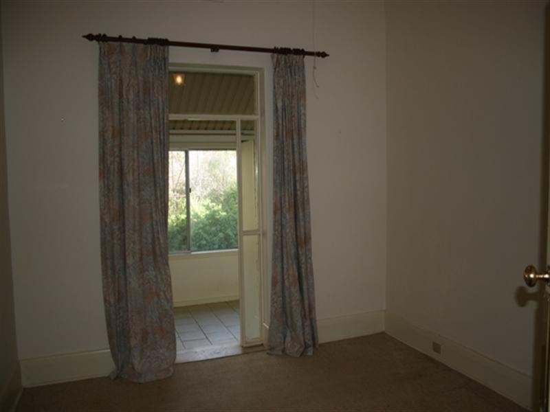 23 Smelts Road, Burra SA 5417