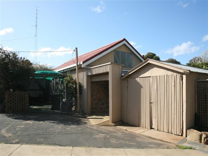 23 Smelts Road, Burra SA 5417