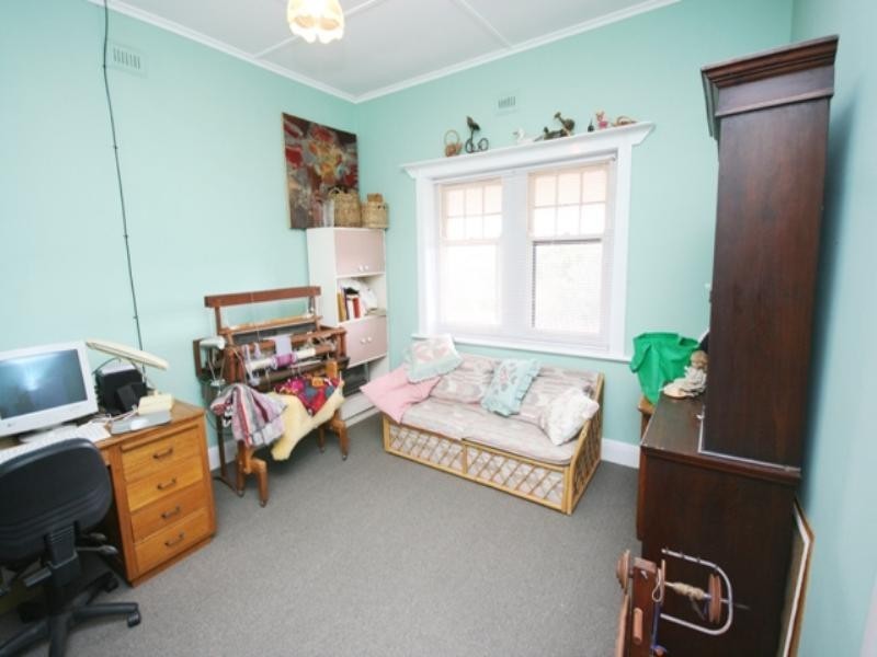 8 Church Street, Burra SA 5417
