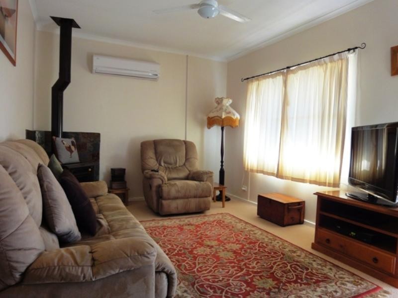 22 Queen Street, Burra SA 5417