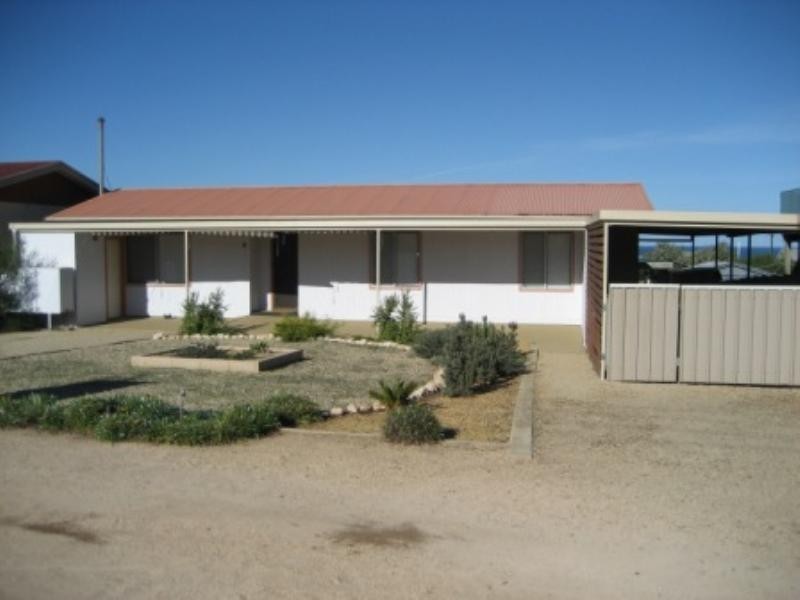 18 Barton Road, Tiddy Widdy Beach SA 5571