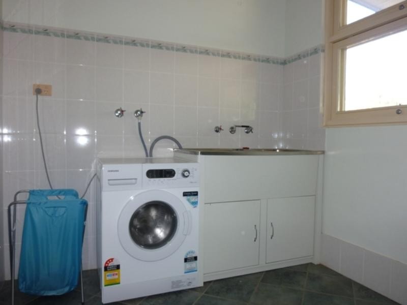 Unit 5/8 Beare Street, Clare SA 5453