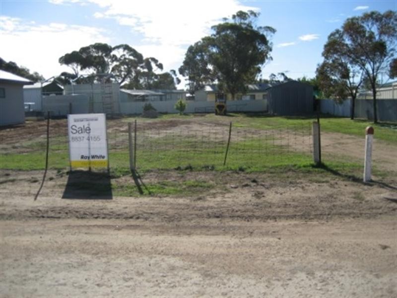 3 Shore Street, Port Clinton SA 5570