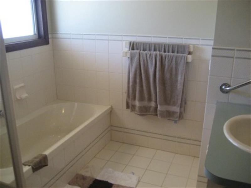 5 Allen Road, Tiddy Widdy Beach SA 5571