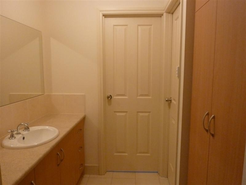 11 Pandappa Drive, Clare SA 5453