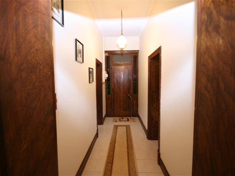 18 Chapel Street, Burra SA 5417