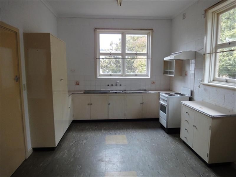 15 Chapel Street, Burra SA 5417