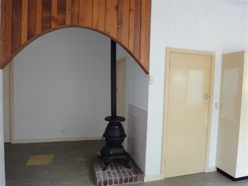 15 Chapel Street, Burra SA 5417