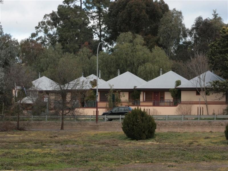 310 Main North Road, Clare SA 5453