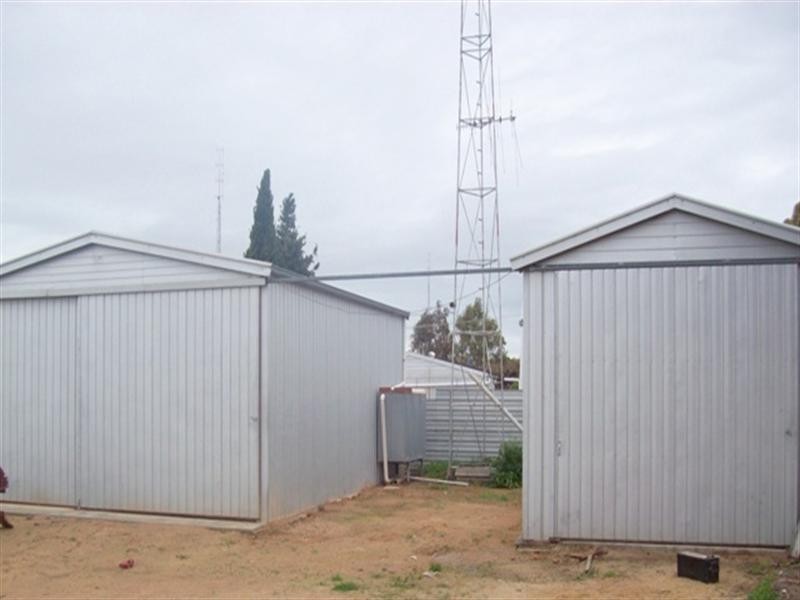 13 Kadina Road, Port Broughton SA 5522