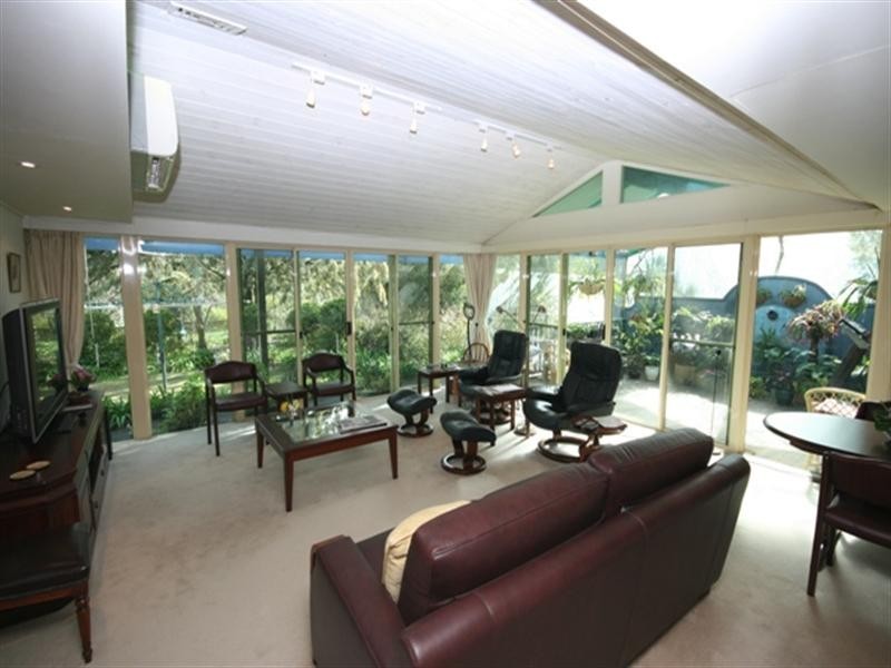 9 Essex Street, Burra SA 5417