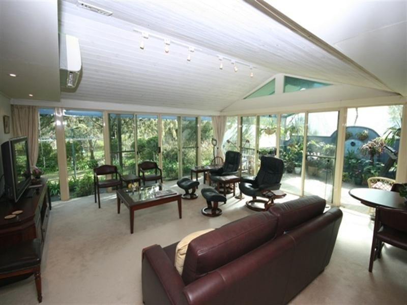 9 Essex Street, Burra SA 5417