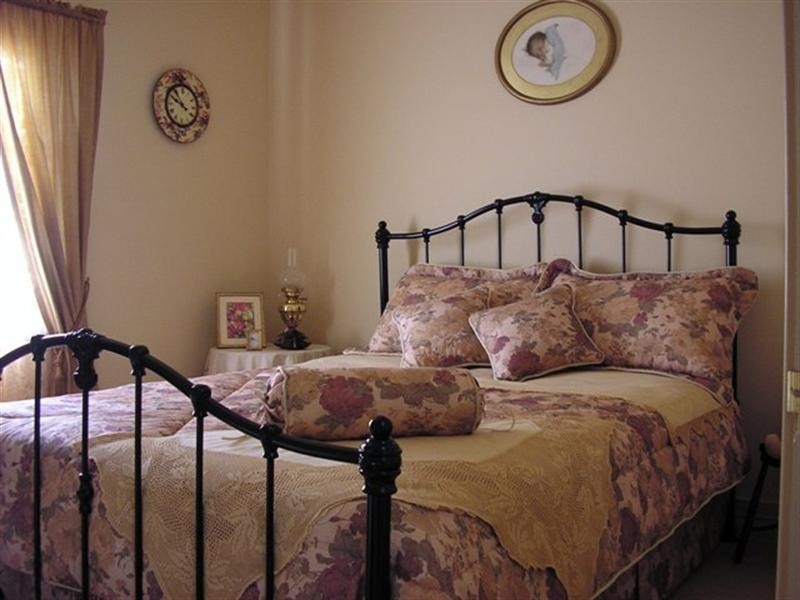 10 Main North Road WATERVALE, Clare SA 5453