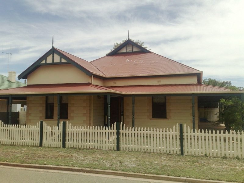 28 Clifton Road, Jamestown SA 5491