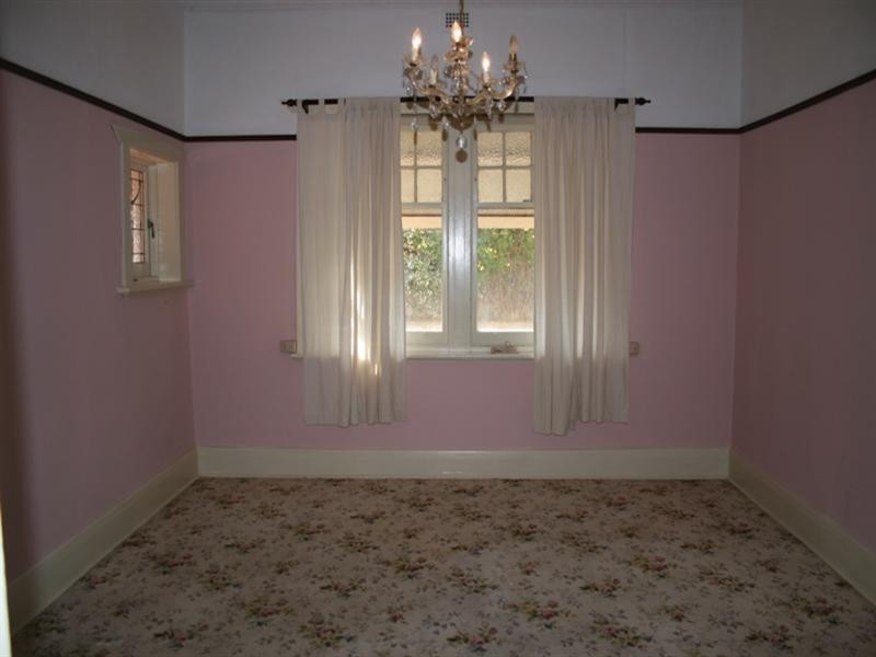 23 Smelts Road, Burra SA 5417