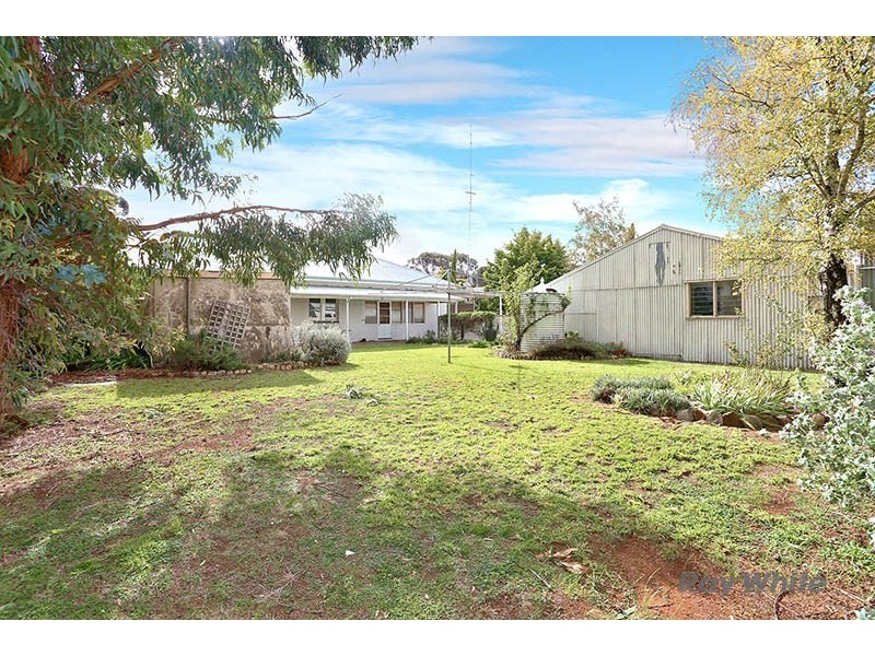 1 Blyth Street, Burra SA 5417