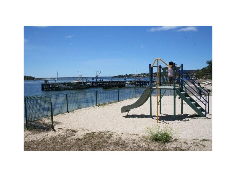 147 Esplanade, Coffin Bay SA 5607