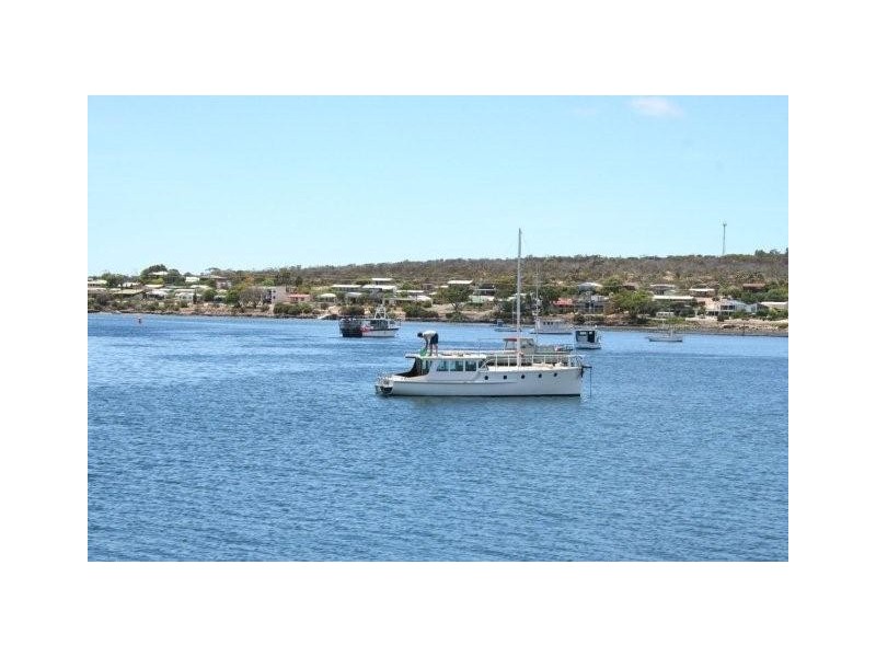 147 Esplanade, Coffin Bay SA 5607