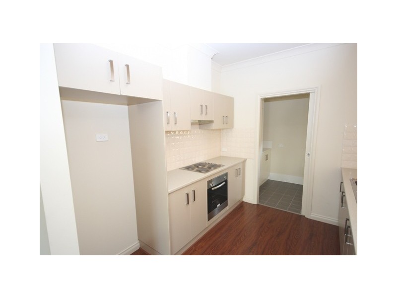 8/372 Main North Road, Clare SA 5453