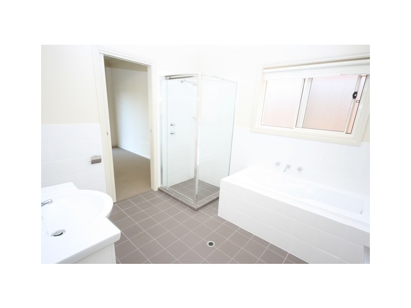 8/372 Main North Road, Clare SA 5453
