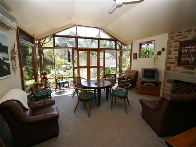 1 Young Street, Burra SA 5417