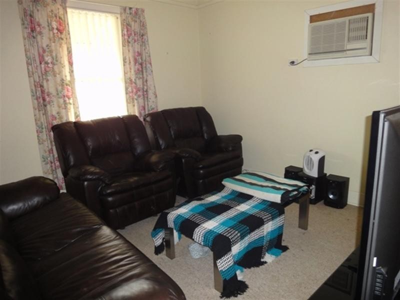 3 Dominic Street, Clare SA 5453