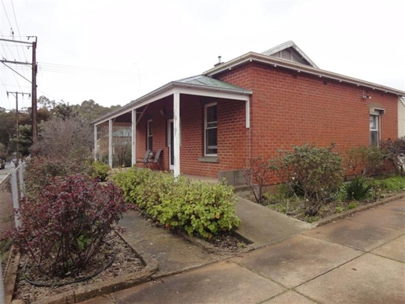 3 Dominic Street, Clare SA 5453