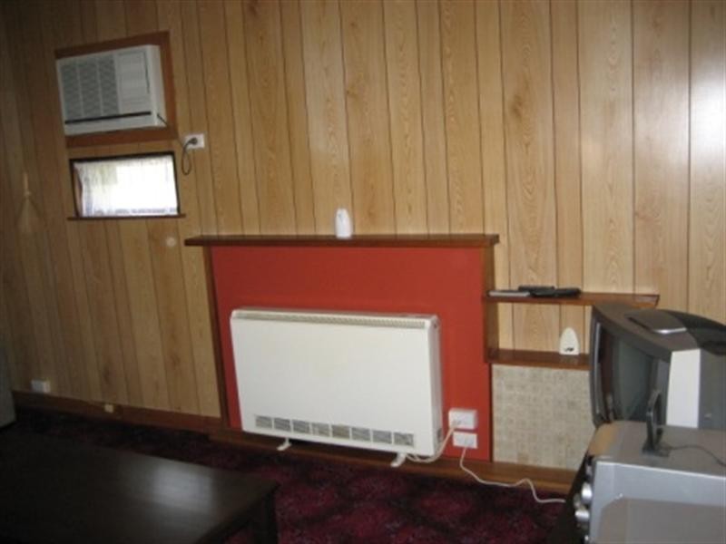 18 Yelta Street, Port Clinton SA 5570