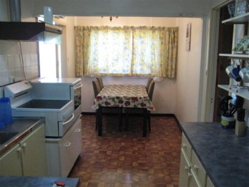 18 Yelta Street, Port Clinton SA 5570